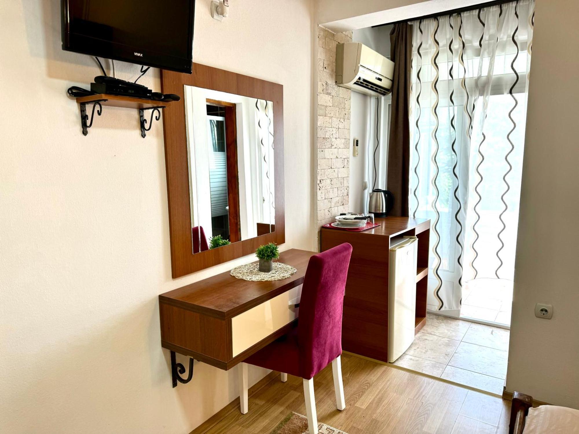 Apartments Flamingo Ulcinj Esterno foto